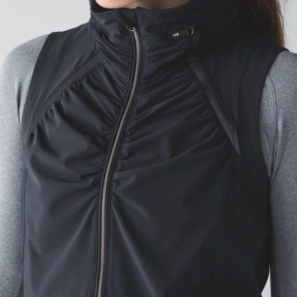 Rare Lululemon Go the Distance Vest Black Size 6 | Retired 2015 Release - Picture 6 of 13